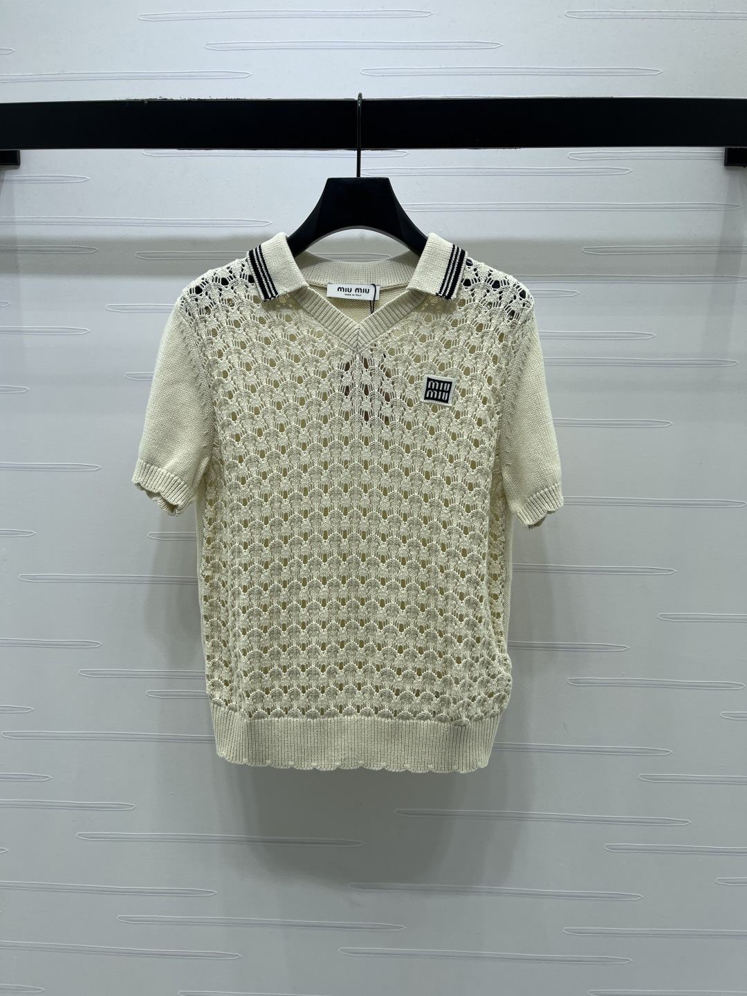 Women's short sleeves